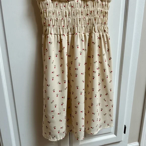 NWT Princess Polly Roza Mini Dress in Beige with Red Floral Print Size 4 - Picture 8 of 15